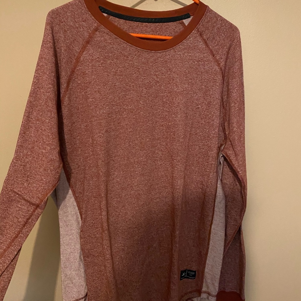 Men’s Oakley long sleeve